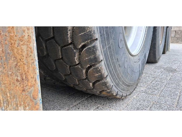 2012 man tgs 35.480 8x4 grondzuiger vrachtwagen - afbeelding 32 van  71