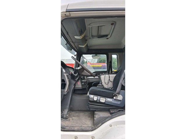 2012 man tgs 35.480 8x4 grondzuiger vrachtwagen - afbeelding 7 van  70