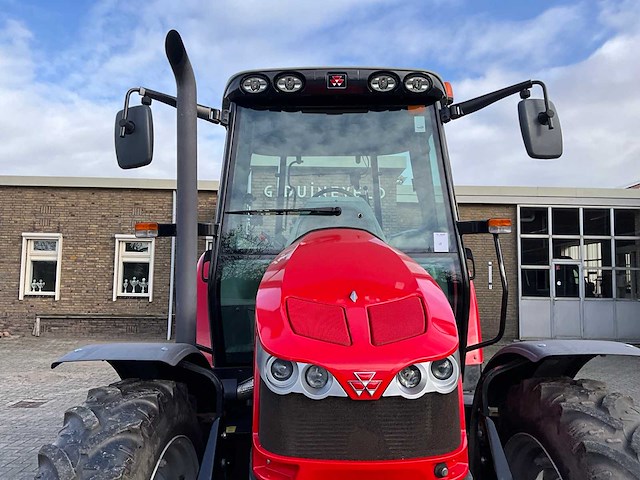 2012 massey ferguson 5445 dyna-4 vierwielaangedreven landbouwtractor - afbeelding 13 van  29