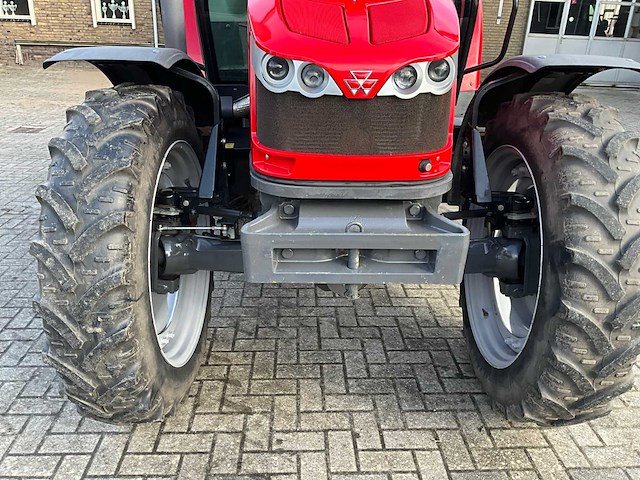 2012 massey ferguson 5445 dyna-4 vierwielaangedreven landbouwtractor - afbeelding 14 van  29
