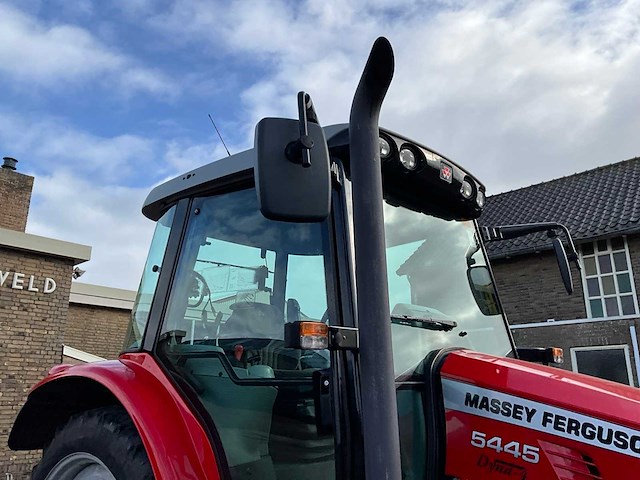 2012 massey ferguson 5445 dyna-4 vierwielaangedreven landbouwtractor - afbeelding 16 van  29