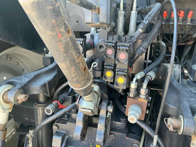 2012 mccormick xtx165 xtraspeed vierwielaangedreven landbouwtractor - afbeelding 4 van  31