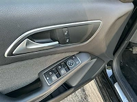 2012 mercedes-benz a-klasse 180 ambition personenauto - afbeelding 13 van  39