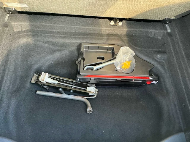 2012 mercedes-benz a-klasse 180 ambition personenauto - afbeelding 26 van  39