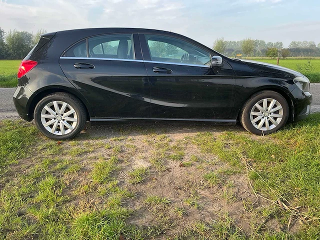 2012 mercedes-benz a-klasse 180 ambition personenauto - afbeelding 34 van  39