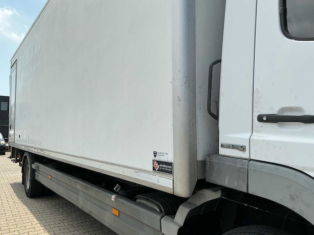 2012 mercedes-benz atego 1218 vrachtwagen - afbeelding 11 van  36