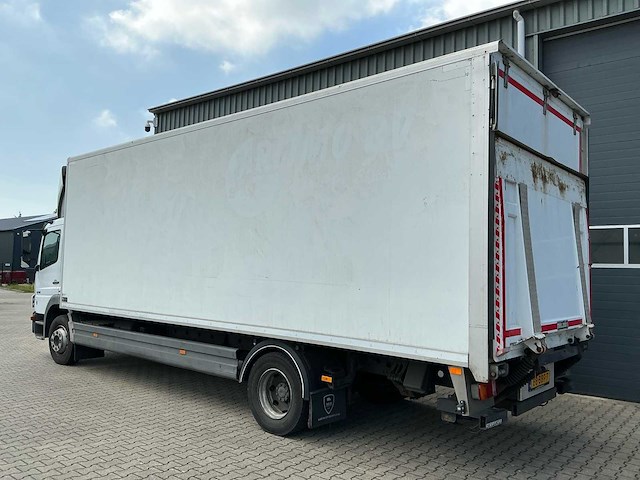 2012 mercedes-benz atego 1218 vrachtwagen - afbeelding 32 van  36