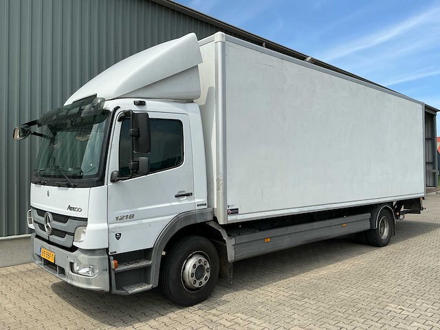 2012 mercedes-benz atego 1218 vrachtwagen - afbeelding 12 van  36