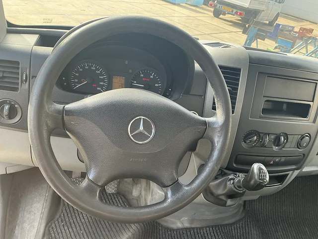 2012 mercedes-benz sprinter bedrijfswagen - afbeelding 8 van  26