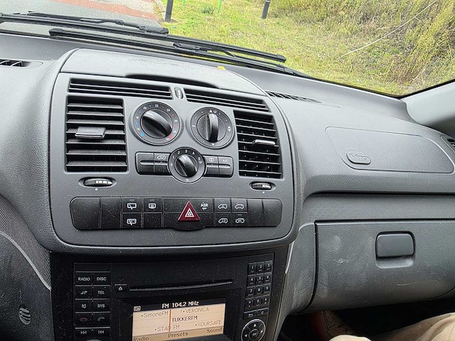 2012 mercedes-benz vito bedrijfswagen - afbeelding 11 van  19