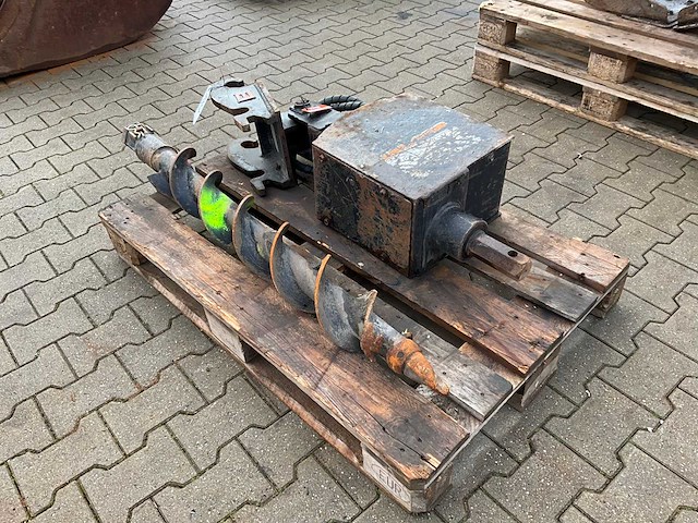 2012 midwest attachments 750h grondboor unit - afbeelding 1 van  9