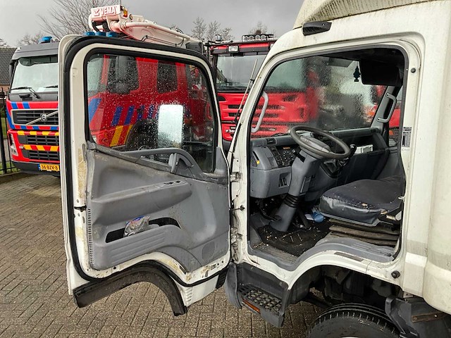 2012 mitsubishi canter 3c13 3.0 di 385 bedrijfswagen - afbeelding 12 van  15