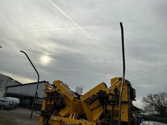 2012 new holland 470fie maisbek 10 rij(c) - afbeelding 19 van  20