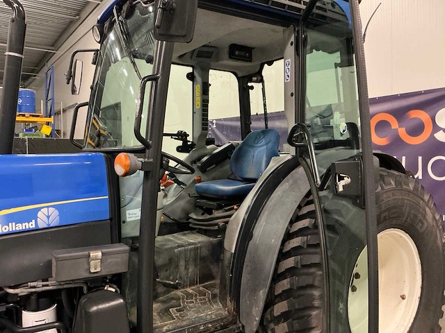 2012 new holland t4040f smalspoortractor - afbeelding 15 van  27