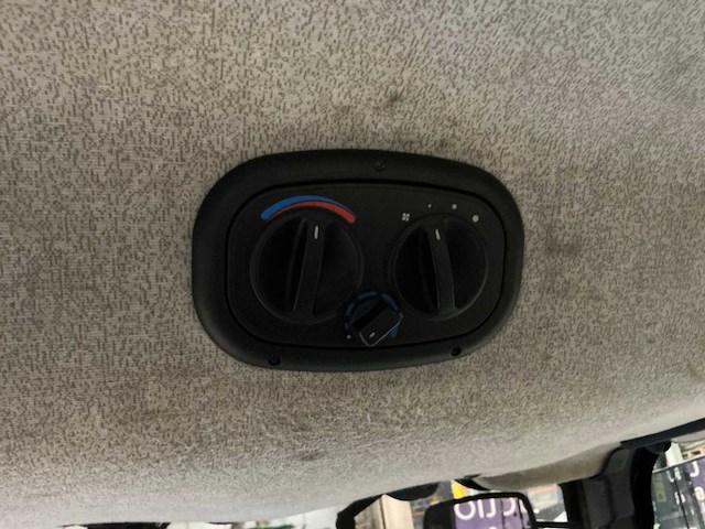 2012 new holland t4040f smalspoortractor - afbeelding 19 van  27