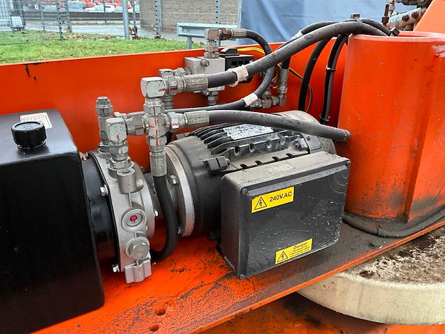 2012 niftylift nifty 170 hac hoogwerker aanhangwagen - afbeelding 17 van  30