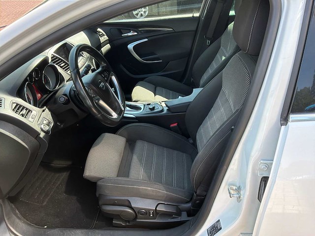 2012 opel insignia sports tourer 2.0 t cosmo personenauto - afbeelding 17 van  43