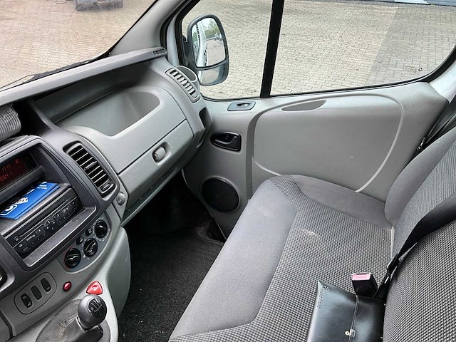 2012 opel vivaro 2.0cdti bedrijfswagen 1-vzg-11 - afbeelding 19 van  34