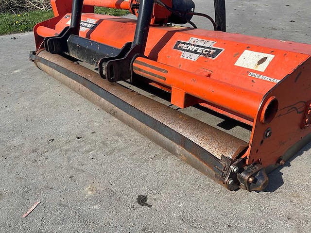 2012 perfect klepelmaaier - afbeelding 20 van  20