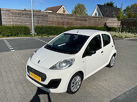 2012 peugeot 107 1.0 access accent personenauto - afbeelding 10 van  27