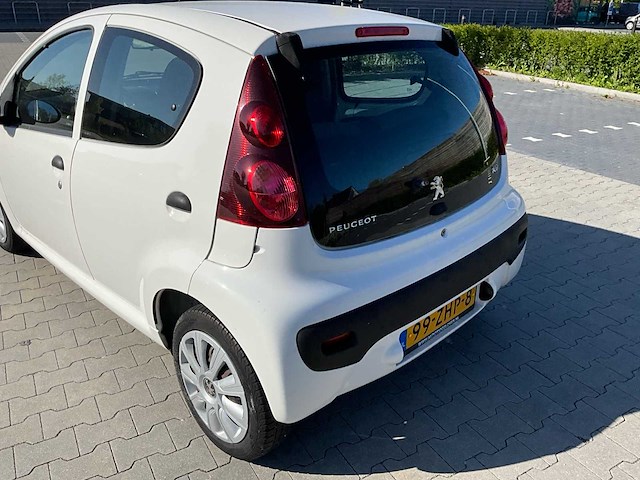 2012 peugeot 107 1.0 access accent personenauto - afbeelding 13 van  27