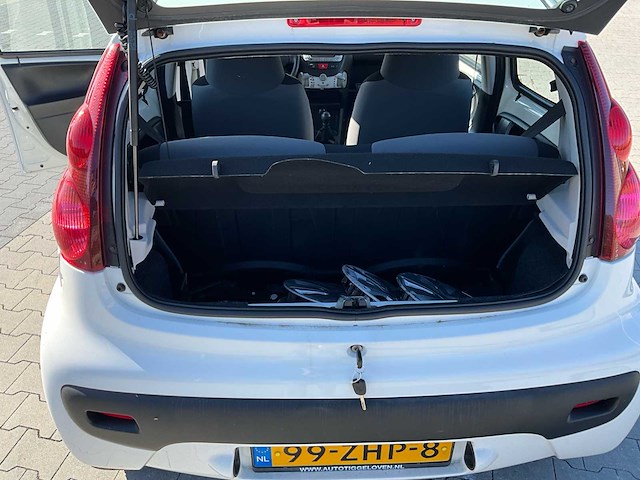 2012 peugeot 107 1.0 access accent personenauto - afbeelding 18 van  27
