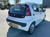 2012 peugeot 107 1.0 access accent personenauto - afbeelding 26 van  27