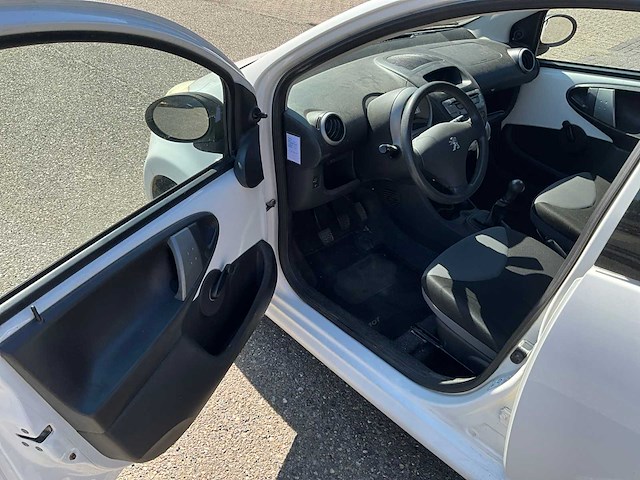 2012 peugeot 107 1.0 personenauto 93-tsp-2 - afbeelding 5 van  25