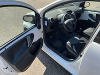 2012 peugeot 107 1.0 personenauto 93-tsp-2 - afbeelding 5 van  25
