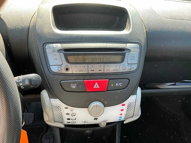 2012 peugeot 107 1.0 personenauto 93-tsp-2 - afbeelding 9 van  25