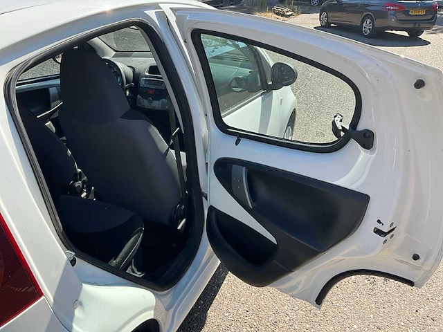 2012 peugeot 107 1.0 personenauto 93-tsp-2 - afbeelding 15 van  25