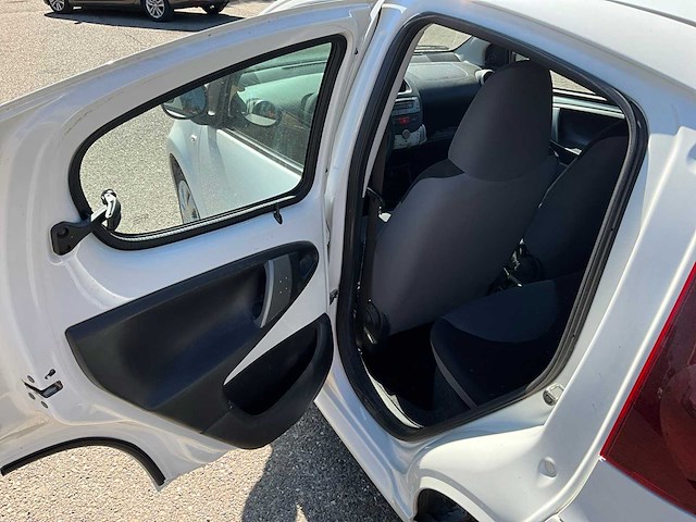 2012 peugeot 107 1.0 personenauto 93-tsp-2 - afbeelding 17 van  25