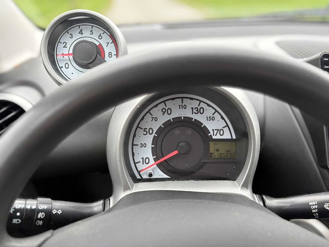 2012 peugeot 107 airco 1.0 active personenauto - afbeelding 3 van  12