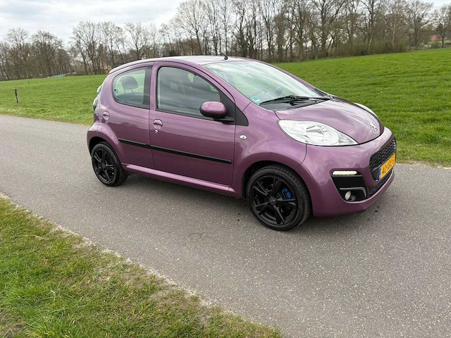 2012 peugeot 107 airco 1.0 active personenauto - afbeelding 7 van  12