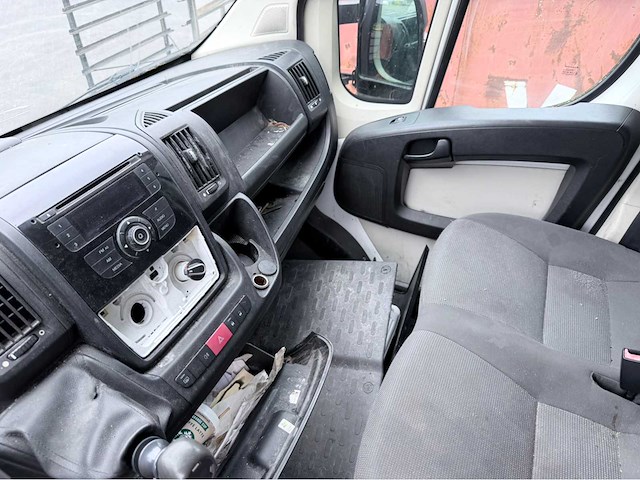 2012 peugeot boxer 335 2.2 hdi l4 personenauto - afbeelding 9 van  22