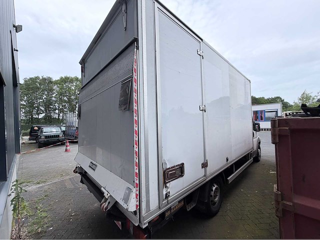 2012 peugeot boxer 335 2.2 hdi l4 personenauto - afbeelding 18 van  22