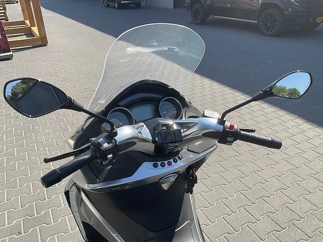 2012 piaggio x 10 motorfiets - afbeelding 5 van  17