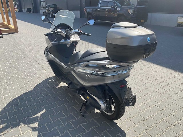 2012 piaggio x 10 motorfiets - afbeelding 12 van  17