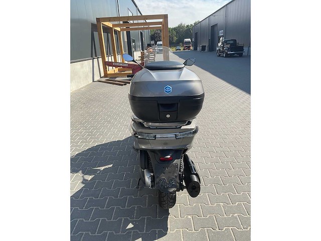 2012 piaggio x 10 motorfiets - afbeelding 15 van  17