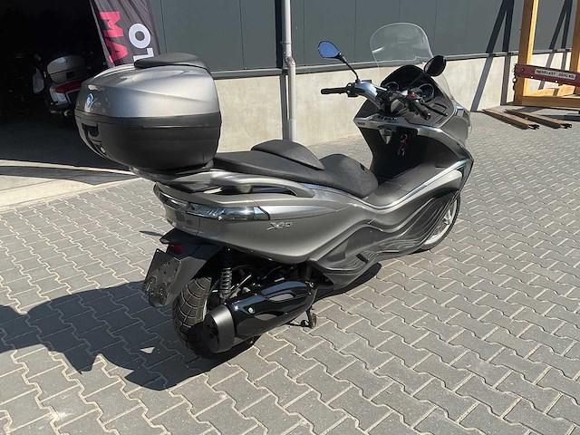 2012 piaggio x 10 motorfiets - afbeelding 16 van  17