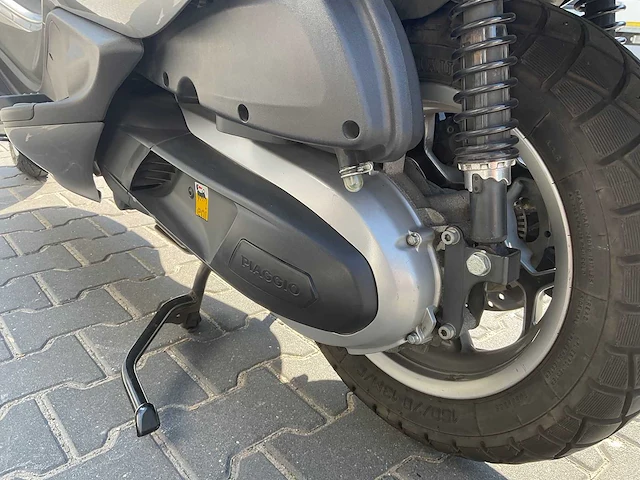 2012 piaggio x 10 motorfiets - afbeelding 13 van  17
