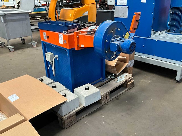 2012 quarrata forniture grizzly 10hp vlokkensnijmachine - afbeelding 3 van  6