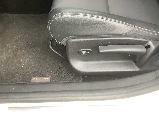 2012 renault mégane estate 1.2 tce bose - personenauto - afbeelding 13 van  14