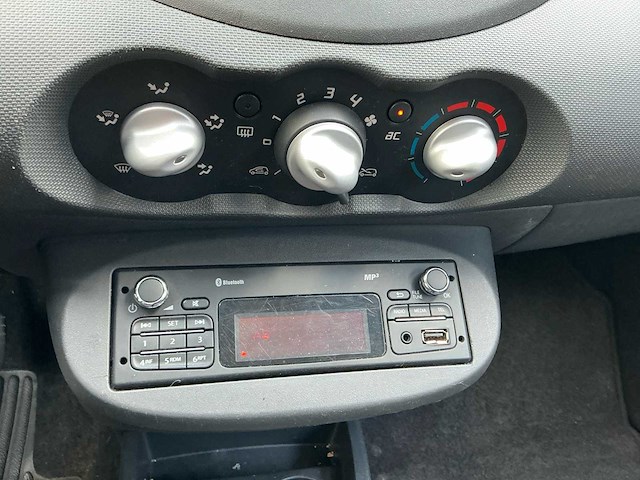 2012 renault twingo 1.2 16v collection personenauto - afbeelding 17 van  36