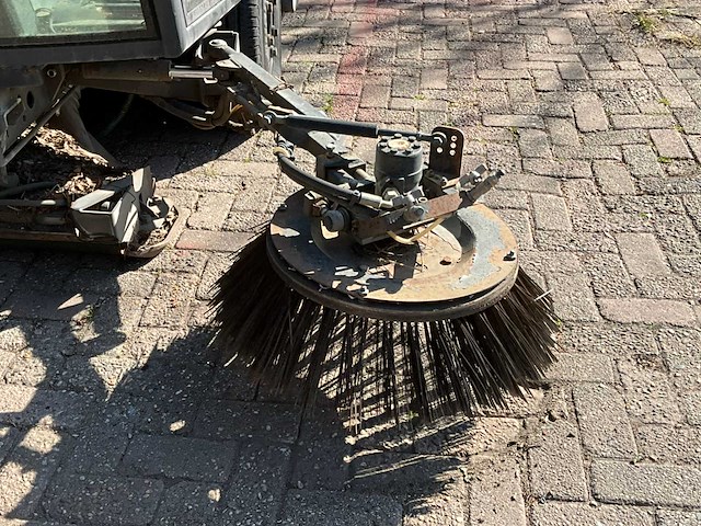 2012 schmidt swingo compact sweeper 200 zelfrijdende veegmachine - afbeelding 25 van  39