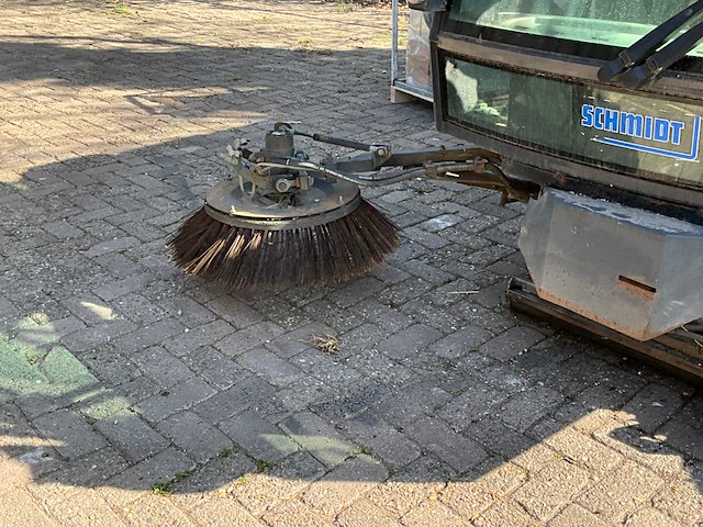 2012 schmidt swingo compact sweeper 200 zelfrijdende veegmachine - afbeelding 29 van  39