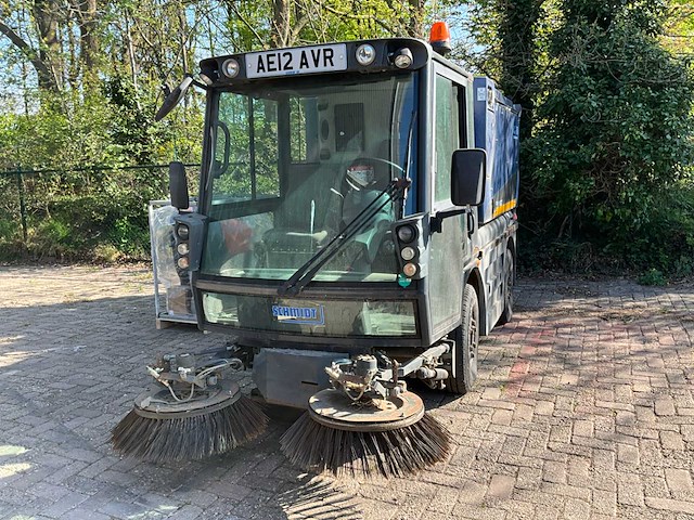 2012 schmidt swingo compact sweeper 200 zelfrijdende veegmachine - afbeelding 4 van  39
