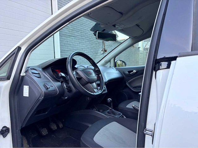 2012 seat ibiza st personenauto - afbeelding 10 van  11