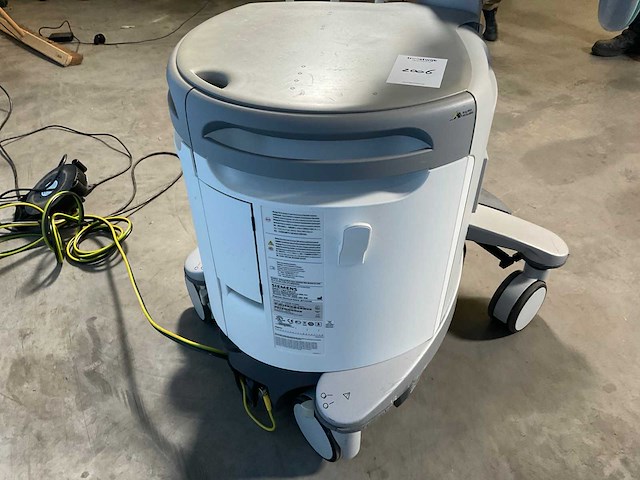 2012 siemens acuson s1000 echografietoestel en 3x transducer 9l4-6c2-14l5 (1) - afbeelding 10 van  10