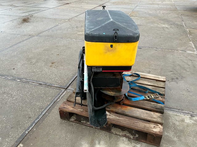 2012 snowex bulk pro 1575 zoutstrooier - afbeelding 4 van  8